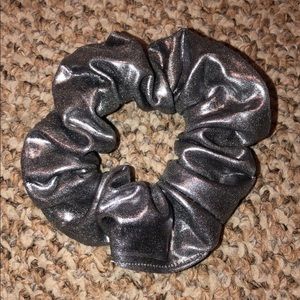 Shiny grey metallic scrunchie!